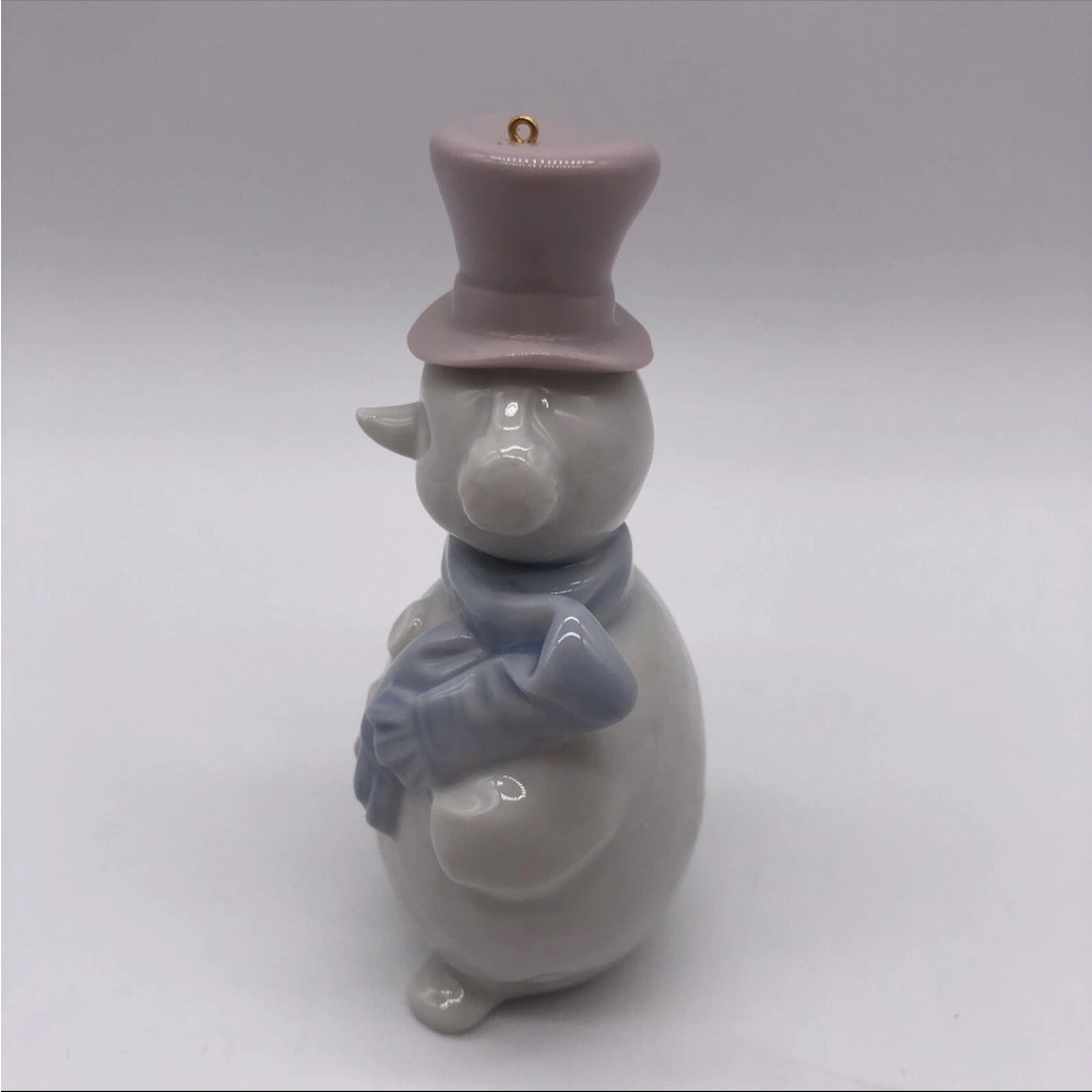 Vintage Lladro Snowman Christmas Ornament #5841 - Picture 4 of 10